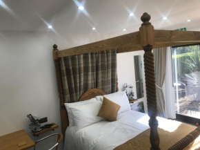 Hot Tub Escapes near Alton Towers Staffordshire